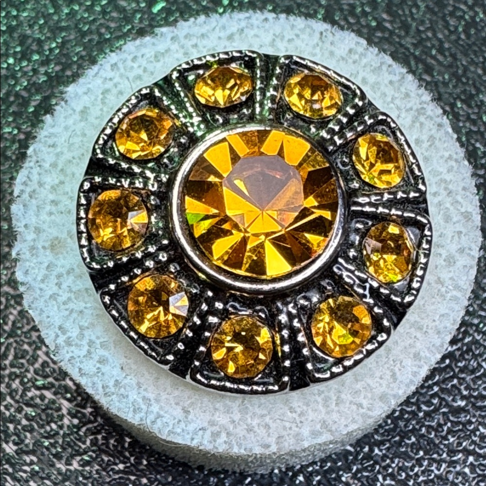 Ginger Snaps 20mm “GLAM” November
